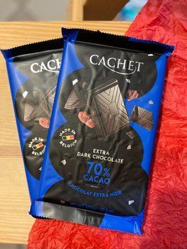 Шоколад Cachet Extra Dark Chocolate 70% 300 г 00260 фото